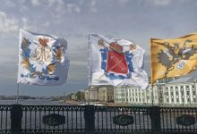Photo of Питерские мосты украшены флагами